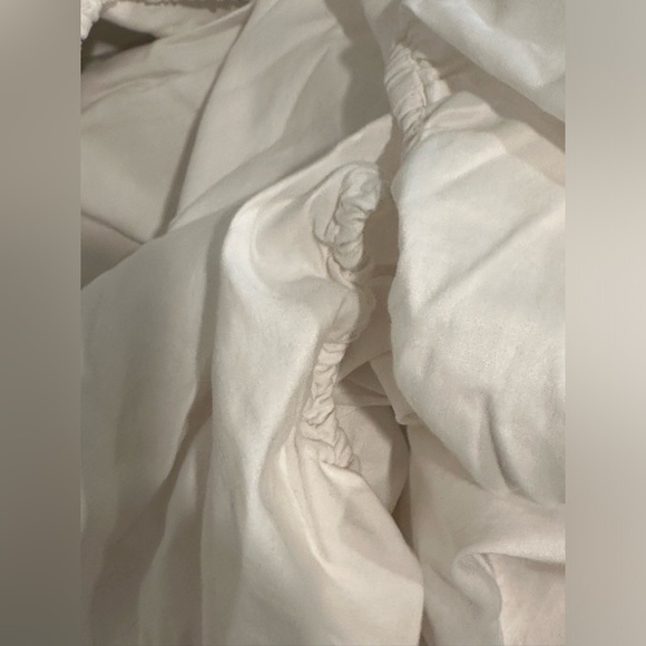 Four piece white and blue stripe king size sheet set - Picture 3 of 8